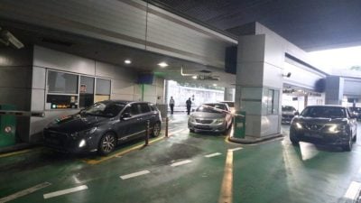 柔州议会 | 新柔长堤关卡导航混乱，访客傻傻分不清