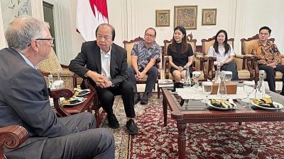 印尼富商翁俊民透露 盖茨托人狮城物色住所落脚