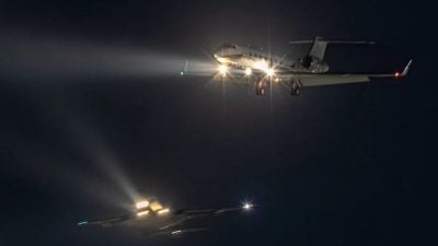 网民称两飞机险相撞 国防部澄清不实