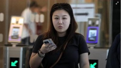 藏香烟图以50新元贿赂官员 中国女认罪监四周