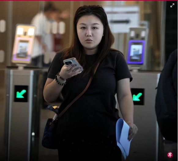(已签发)柔:狮城二三事:藏香烟图以50新元贿赂官员 中国女认罪监四周