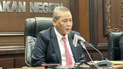 公正党党选 |  “是否挺奴鲁交各区部决定”  阿敏努丁不表态