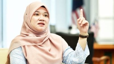 公正党党选丨再度击败罗诗雅 法丽娜蝉联妇女组主席