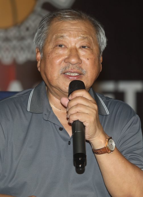 FIBA委陈其贤为竞赛委员 李典和:篮总与世界接轨受鼓舞