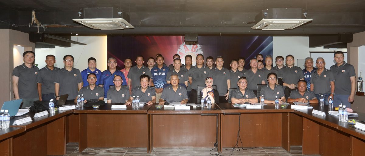 FIBA委陈其贤为竞赛委员 李典和:篮总与世界接轨受鼓舞