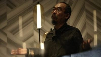 香港剧场导演胡恩威／在口号泛滥的时代， 有自觉才会自由