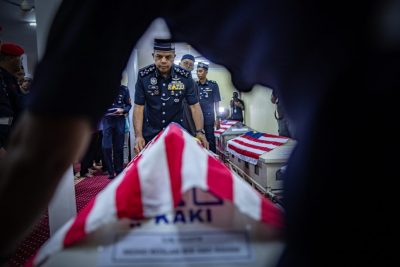 FRU罗里车祸|殉职队员遗体 依皇家警察葬礼礼仪致敬