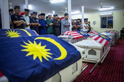 FRU罗里车祸|殉职队员遗体 依皇家警察葬礼礼仪致敬