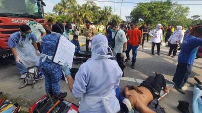 FRU返怡途中车祸 警：罗里上共18人 8人当场亡
