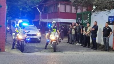 视频 | 兴兴靓靓回国 众人送别离开动物园