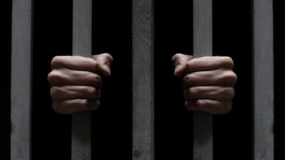 涉收贿5000罪成    前局长监6个月罚2.5万
