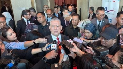 国油与砂石油权益纷争 . 不影响联邦和砂政府MA63协商