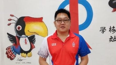 许溧根：未顾及交通状况．无车日 塞车引民怨