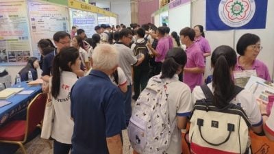 2天逾千5人次出席．台高教展反应好