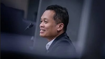 Nik Nazmi, second PKR minister quits after Rafizi