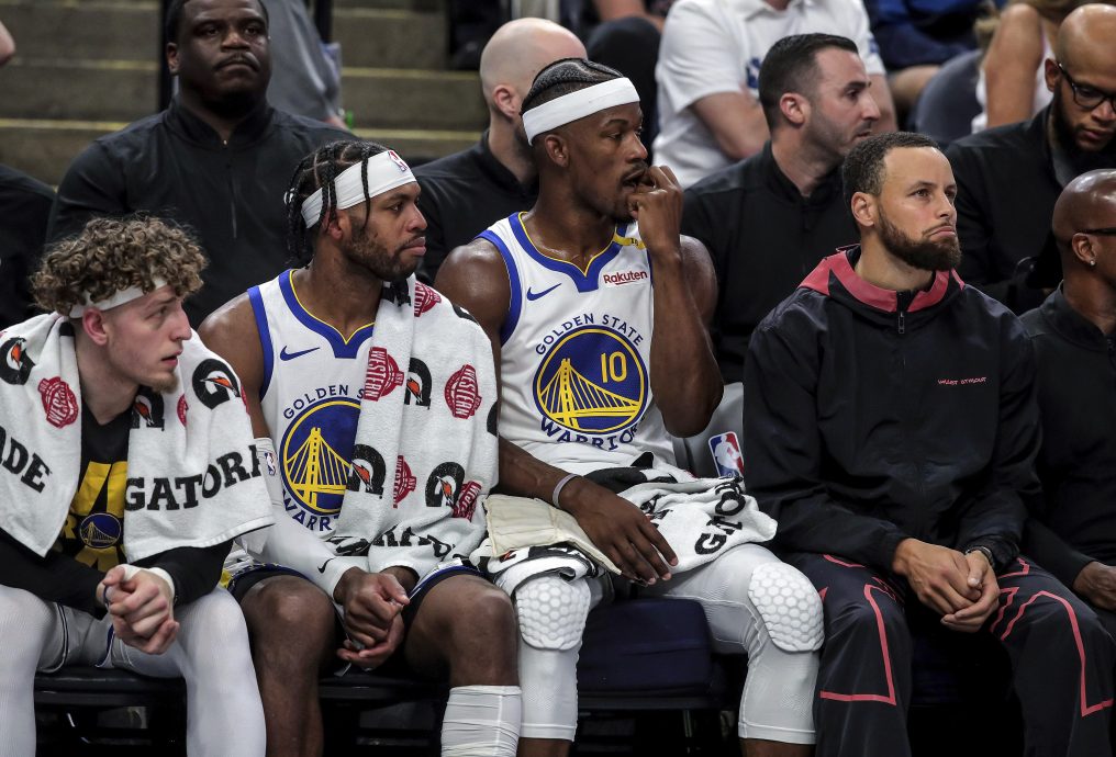 NBA季后赛| 勇士缺少柯里立见“伤害” 木狼大胜扳回一城