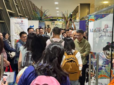 成都槟城开通直航 首航近乎满座