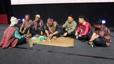 张庆信：社区领袖应感恩人民.真心服务赢信任尊重