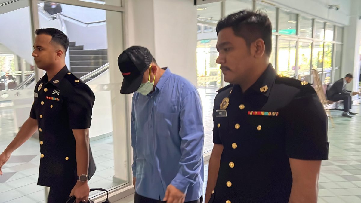 SMART拯救队教官收贿认罪罚7000/1图