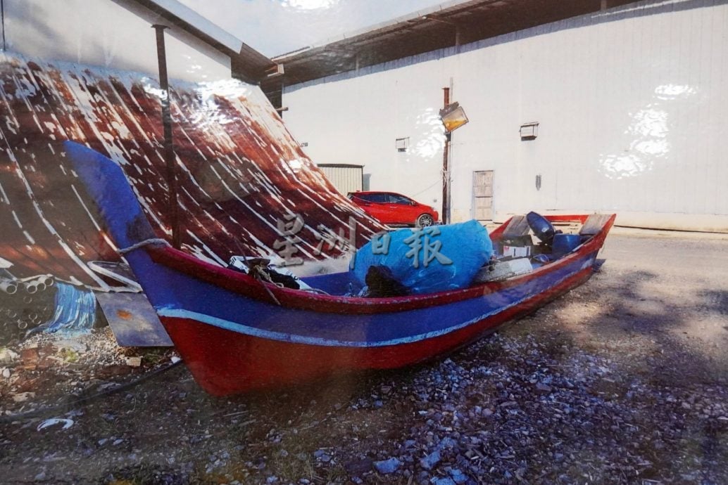 （大北马）渔民发现可疑船混入渔船靠岸，助警起值近130万大麻砖