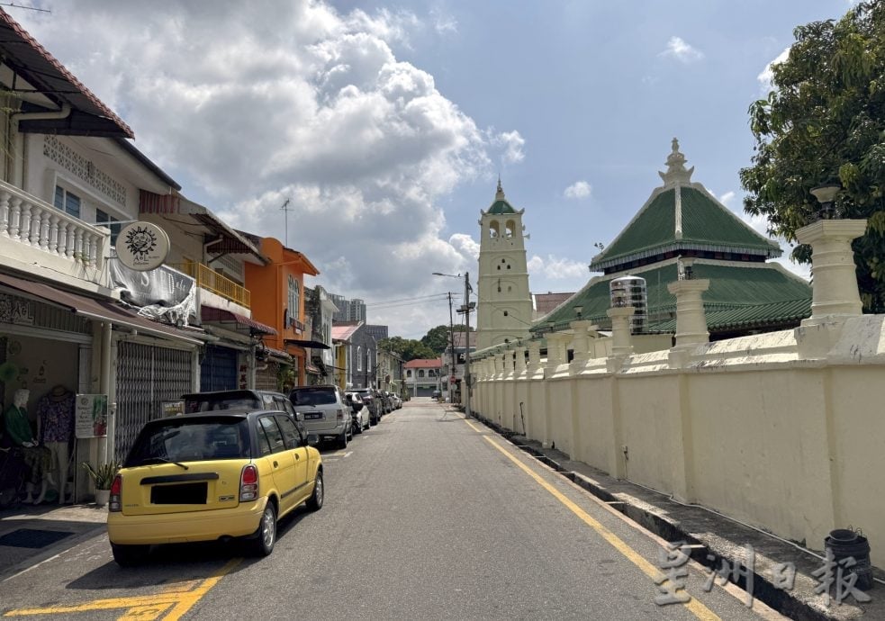 (古城封底主文)《用眼睛去旅游》:马车街及水仙门