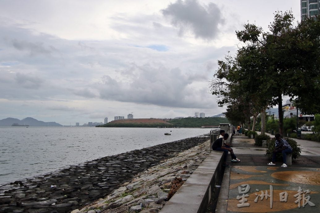(大北马)维护卡巴星大道行动委员会”与居民,反对在卡巴星大道海域的填海计划