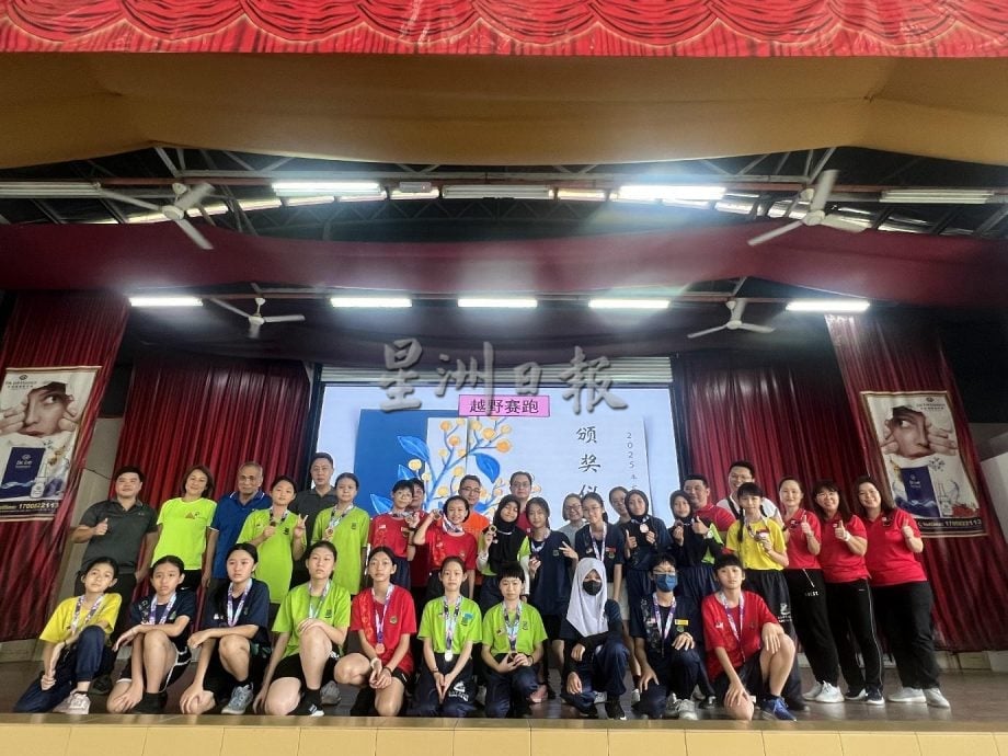 （古城版）育英学校越野赛跑