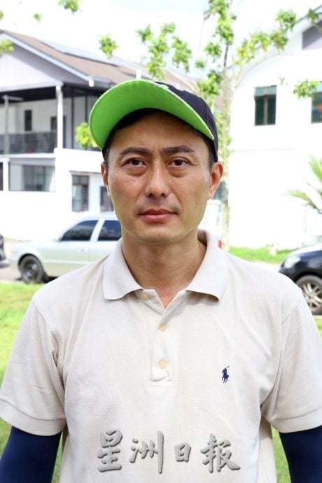 已签发 柔:封面:山坡水坝发生泥土崩塌威胁250户居民安全 居民望SAJ尽快行动免崩塌面扩大
