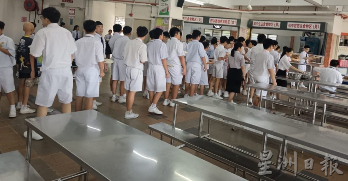 安顺三民独中43人食物中毒 卫生局准食堂营业
