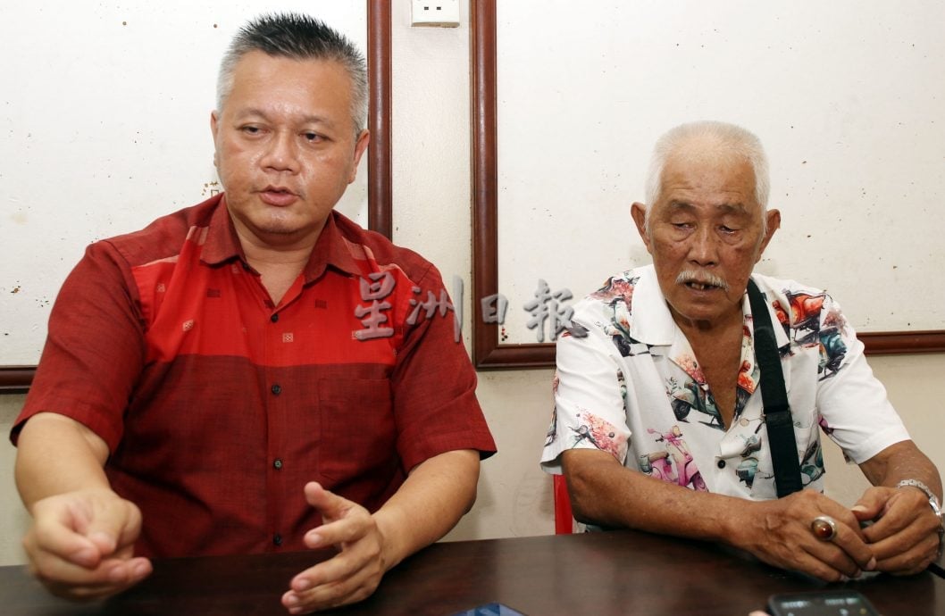 供星洲网:“假游客”谎称兑换马币 把7旬男现金被“变”不见