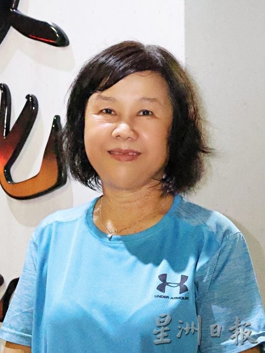 供星洲网:乐活频道|广场舞标准和条件约束不高 舞动身体释放多巴胺与胺多酚