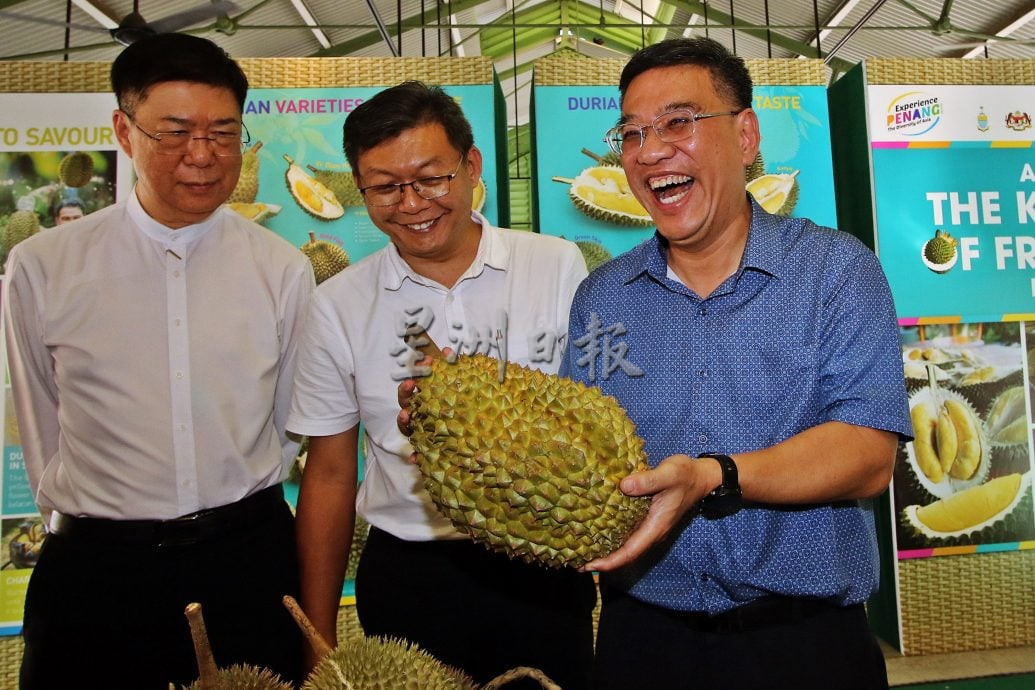 (大北马)避免与顾客产生误会 黄汉伟: 榴梿明码标价