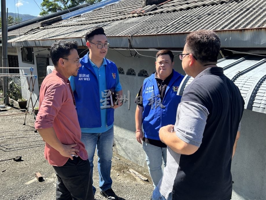 供星洲网/排水沟刚完工遇豪雨 新那旺莲花园再陷水患困扰