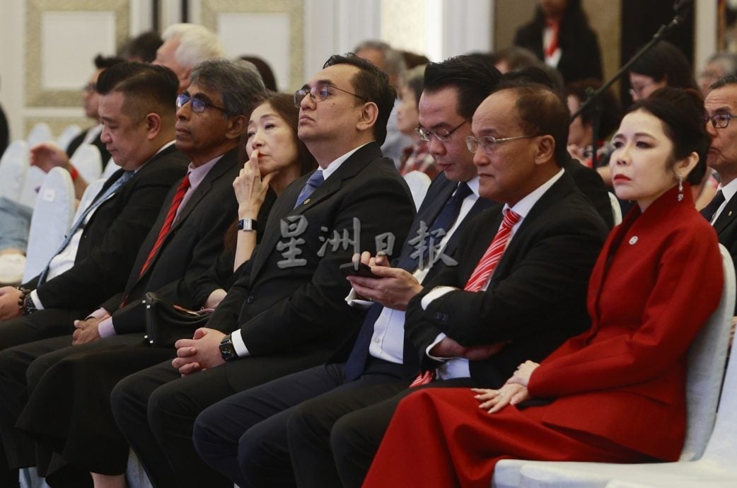 大众银行股东大会:花絮