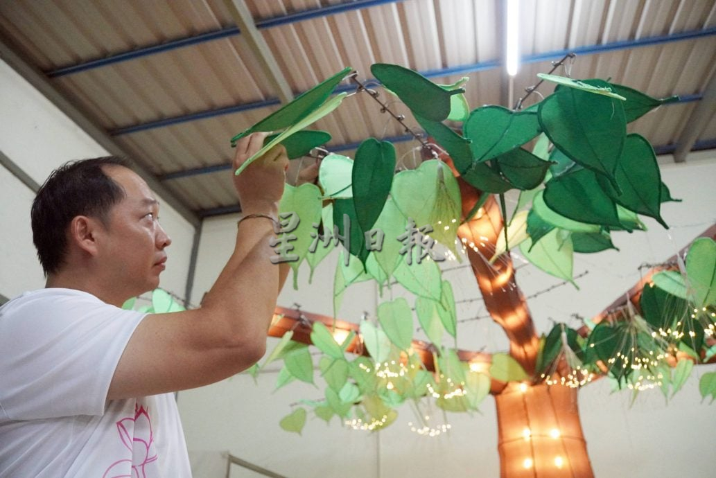 请签发（大北马）阔别30年重出江湖，亚娄菩提佛教会再设计花车卫塞节游行