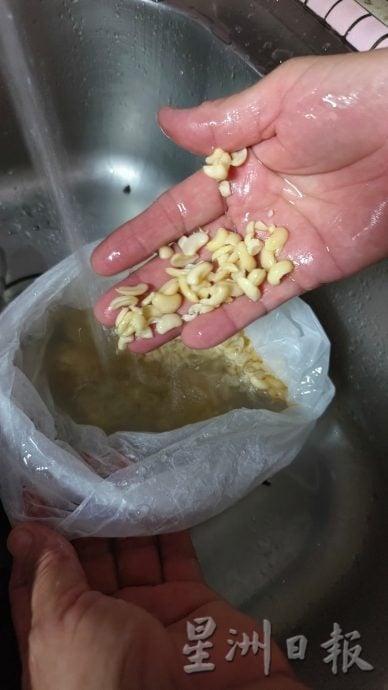 郑瑞霞手工裹粽逾500粒 义卖筹款以粽传情 弘扬传统