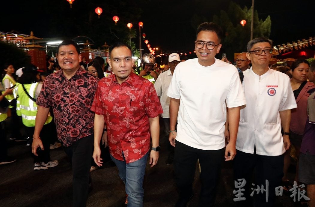 净妙佛教协会迎佛游行