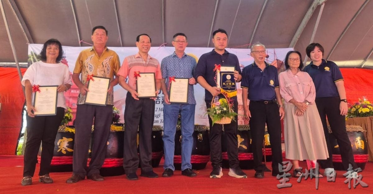 武吉波浪佛学会卫塞节嘉年华