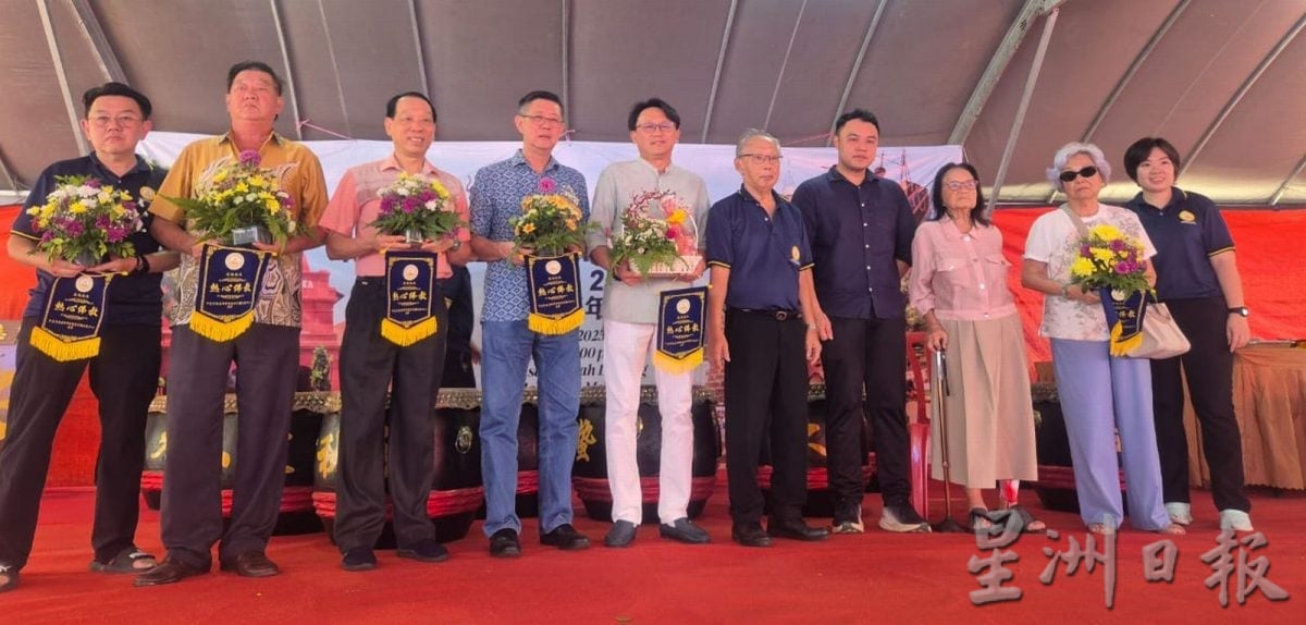 武吉波浪佛学会卫塞节嘉年华