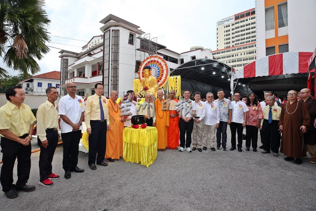 （大北马）卫塞节庆典与花车游行