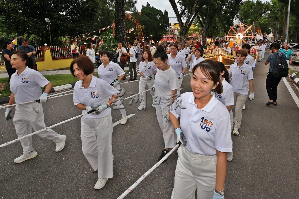（大北马）卫塞节庆典与花车游行