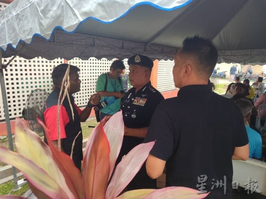 FRU罗里车祸︱警澄清车祸9人死 载石罗里司机被扣