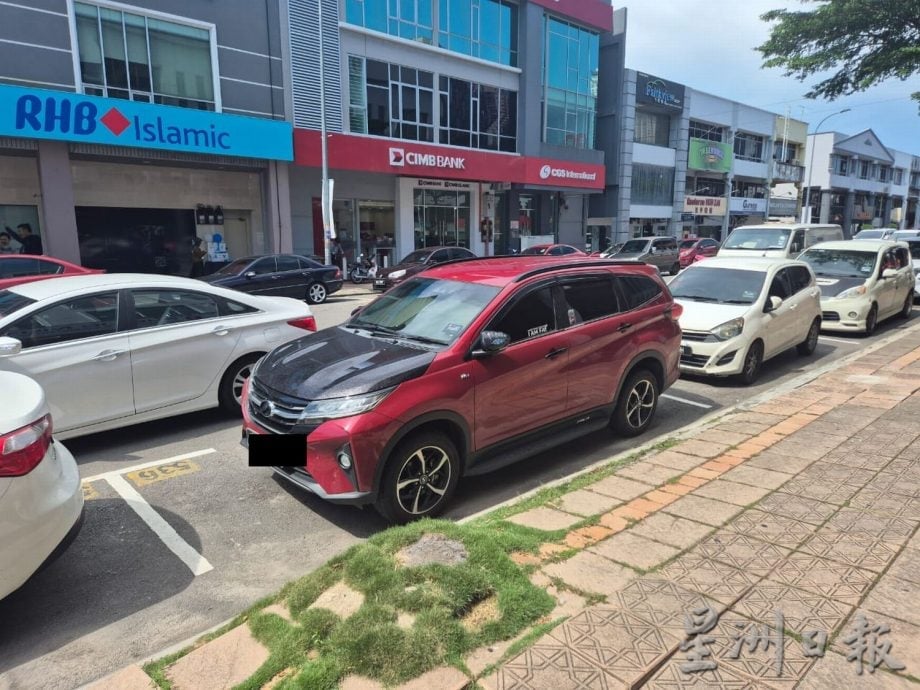 (古城第三版主文/签发)商家建议拆除默迪卡路走道