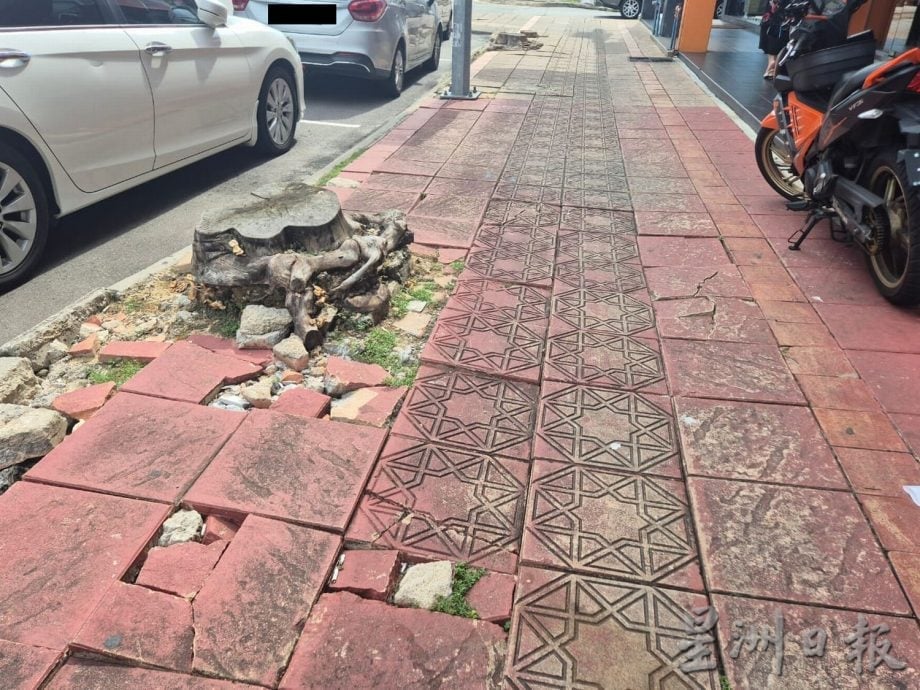 (古城第三版主文/签发)商家建议拆除默迪卡路走道