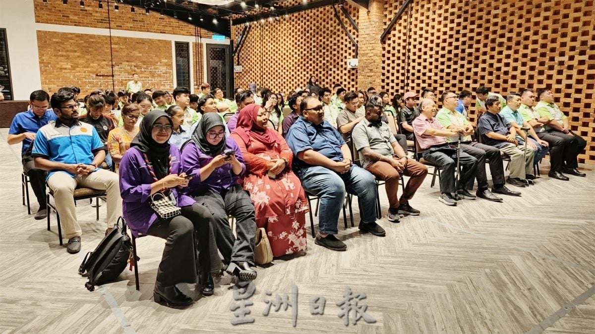 供星洲网/ 周世扬:青团运是大马华裔活跃青年组织,是承载希望与使命的华裔组织。