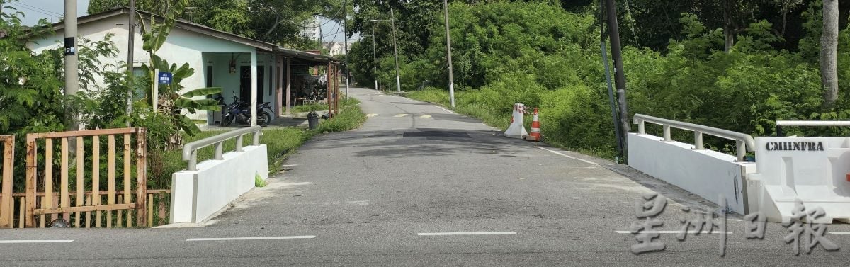 (古城封面副文)短短1公里的波格芒加罗弄柏依淡 过去两三个月有10处地下水管爆裂