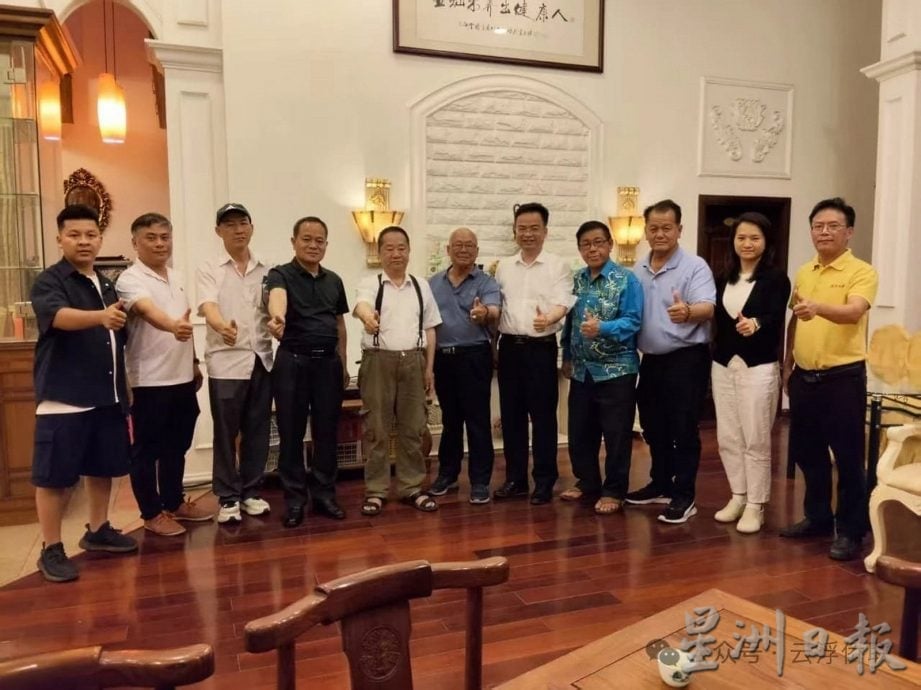 马口泷江同乡重返故里罗定,共叙乡情