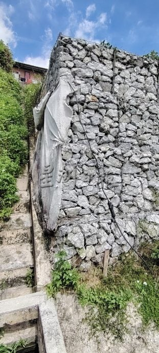 中学生攀墙捡物酿意外 家人求助市议员筹药费