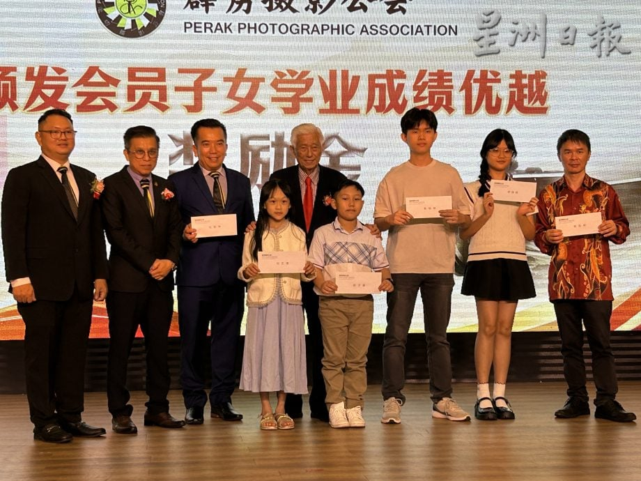 周志强:激发审美力培养创造力 要在中学推广摄影教育