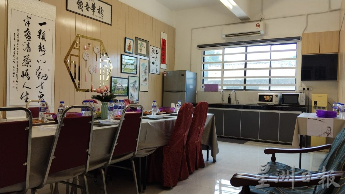 教员办公室翻新 培元华小30教师迁入